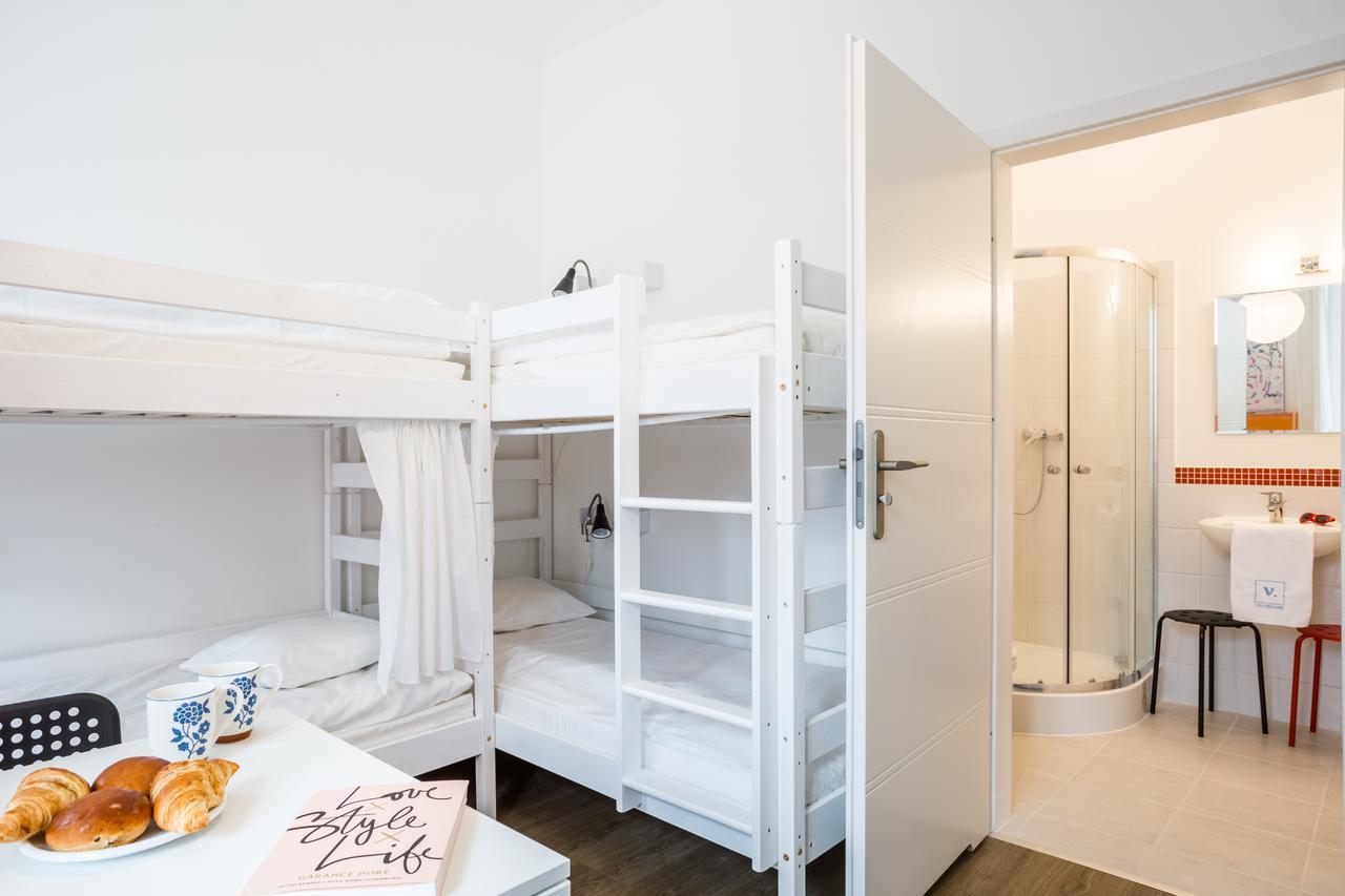 Vava Hostel Варшава Екстер'єр фото