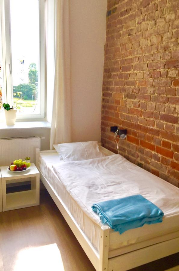 Vava Hostel Варшава Екстер'єр фото